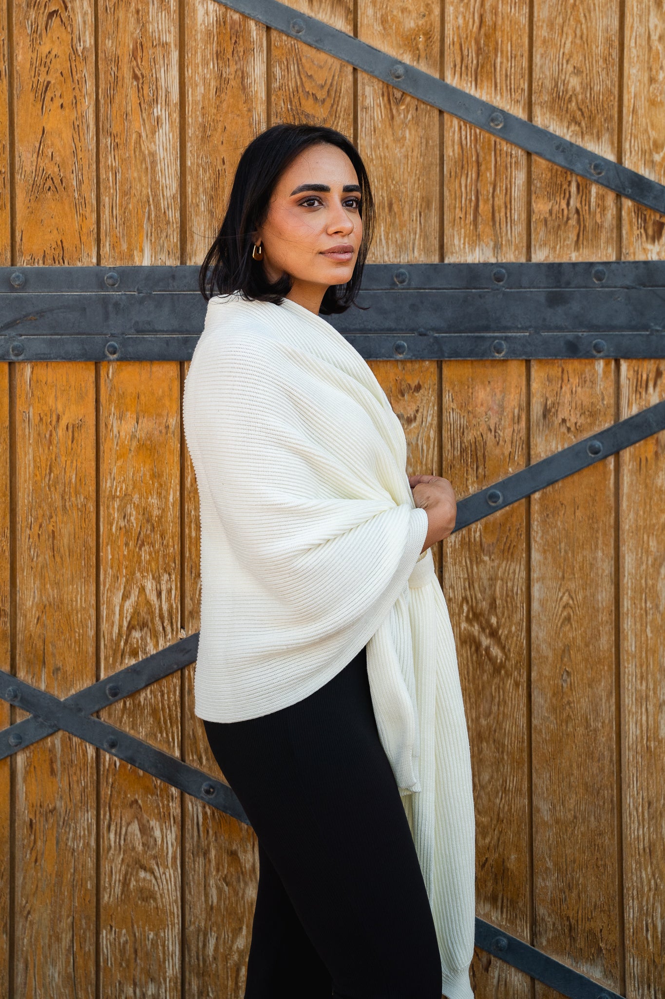 The Motion Shawl in offwhite