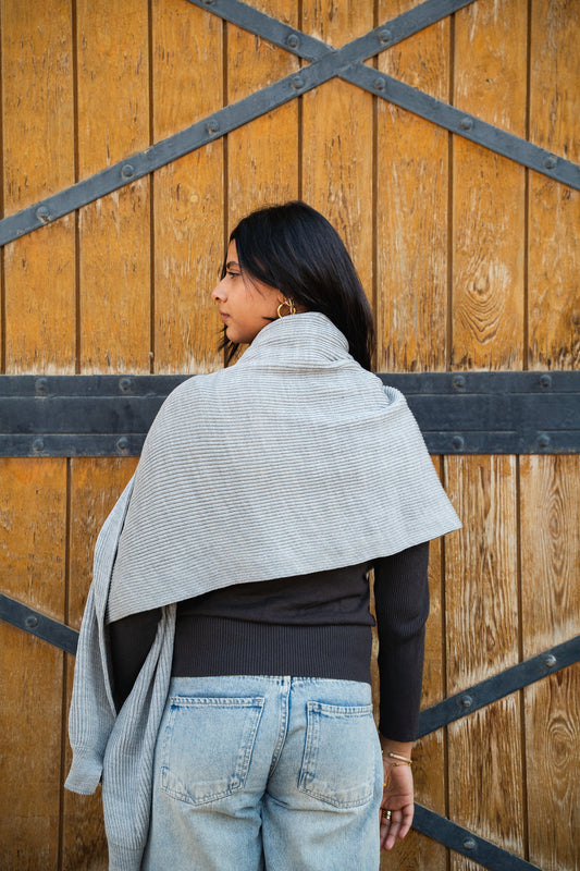 The Motion Shawl in Grey