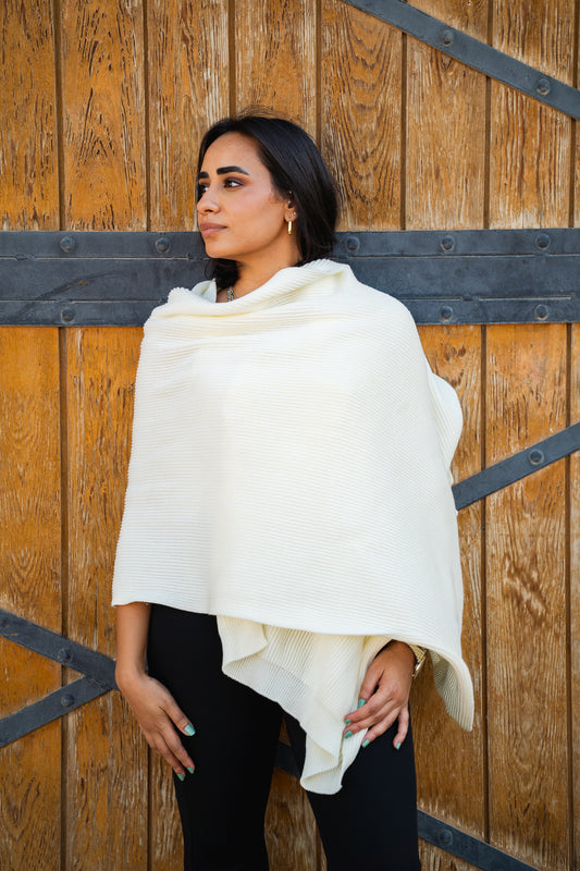 The Motion Shawl in offwhite
