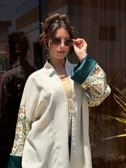 The Emerald breeze kimono